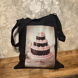 Geanta tote neagra din panza cu ilustratie tort � design artistic digital, Genti si portofele, Geanta pentru cumparaturi, Totebaguri, Fotografie, grafica, desen, ilustratie, ARTYNOS