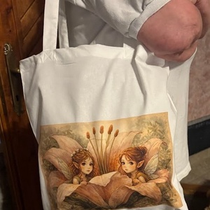 Geantă tote albă din pânză cu ilustrație mici zâne în floare � design fantasy digital - genți și portofele - geantă pentru cumpărături - totebaguri - Artynos.ro