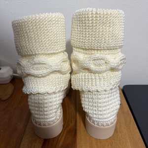 Botine scurte Nr 37 - îmbrăcăminte și modă - pantofi, papuci, șosete - sandale - Artynos.ro