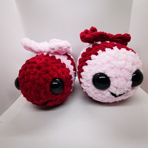 Albinute iubarete  , , Crosetat, ARTYNOS