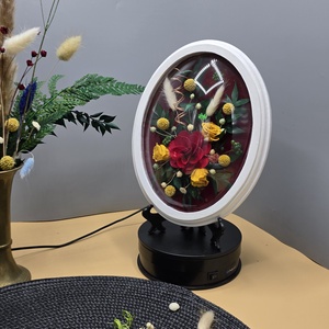 Tablou oval cu flori criogenate/conservate -  - Artynos.ro