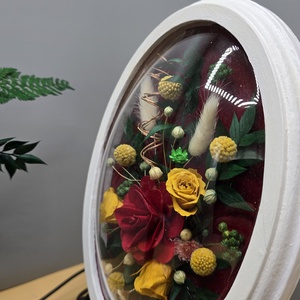 Tablou oval cu flori criogenate/conservate -  - Artynos.ro