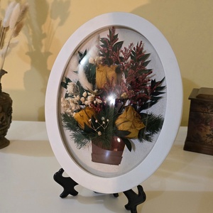 Tablou oval cu flori naturale conservate � eleganță în detalii - casă & stil de viață - decorațiuni de casă - accesorii florale - buchete de flori - Artynos.ro