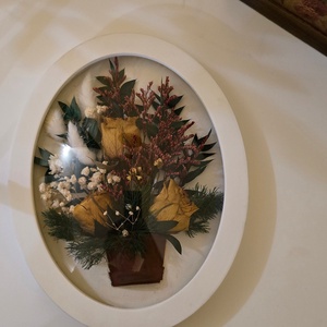 Tablou oval cu flori naturale conservate � eleganță în detalii - casă & stil de viață - decorațiuni de casă - accesorii florale - buchete de flori - Artynos.ro
