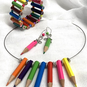 Set bijuterii handmade din creioane colorate - Artynos.ro