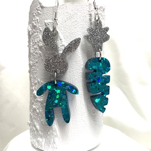 Cercei handmade din rasina epoxidica - bijuterii - cercei - cercei agățați - Artynos.ro