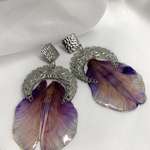 cercei handmade unicat din rasina si flori naturale 00778 - bijuterii - cercei - cercei agățați - Artynos.ro