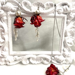Set bijuterii handmade unicat din rasina si trandafiri naturali, Accesorii nuntă, Bijuterii mireasă, Set bijuterii de mireasă, Confecționarea bijuteriilor, ARTYNOS