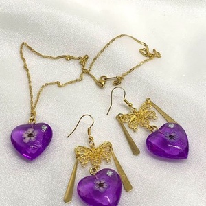 set bijuterii handmade unicat din rasina si flori naturale - bijuterii - seturi de bijuterii - Artynos.ro