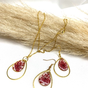 Set Bijuterii handmade unicat din rasina si flori naturale - bijuterii - seturi de bijuterii - Artynos.ro