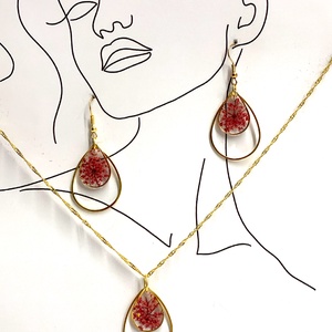 Set Bijuterii handmade unicat din rasina si flori naturale - bijuterii - seturi de bijuterii - Artynos.ro