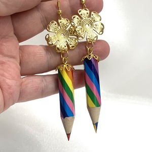 Cercei handmade -unicat din creioane colorate, Bijuterii, Cercei, Cercei agățați, Confecționarea bijuteriilor, ARTYNOS