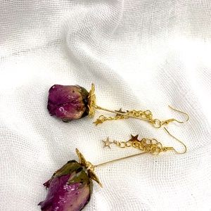 cercei handmade unicat din rasina si flori naturale - Artynos.ro