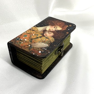 Cutie lemn- caseta de bijuterii decorata manual - bijuterii - suporturi bijuterii și cutie bijuterii - cutii de bijuterii - Artynos.ro