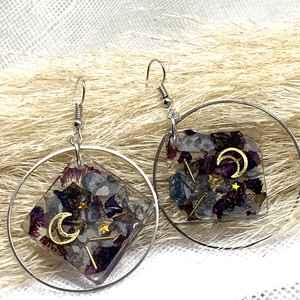 cercei handmade unicat din rasina si flori naturale 00040, Bijuterii, Cercei, Cercei agățați, Confecționarea bijuteriilor, ARTYNOS