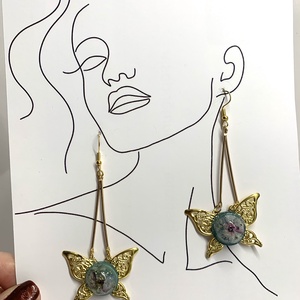 cercei handmade unicat din rasina si flori naturale 00068 - bijuterii - cercei - cercei drop - Artynos.ro