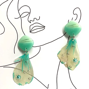 cercei handmade unicat din rasina si flori naturale 00085, Bijuterii, Cercei, Cercei drop, Confecționarea bijuteriilor, ARTYNOS
