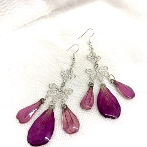 cercei handmade unicat din rasina si flori naturale 00092 - bijuterii - cercei - cercei drop - Artynos.ro