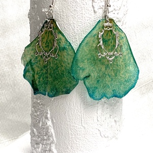 cercei handmade unicat din rasina si flori naturale   00112, Bijuterii, Cercei, Cercei drop, Confecționarea bijuteriilor, ARTYNOS