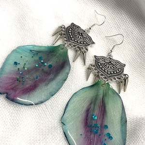 cercei handmade unicat din rasina si flori naturale 00124 -  - Artynos.ro