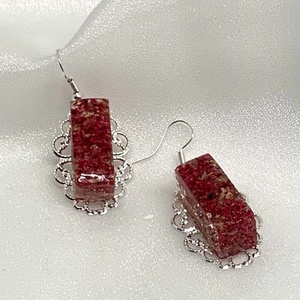 cercei handmade unicat din rasina si flori naturale 00178 - Artynos.ro