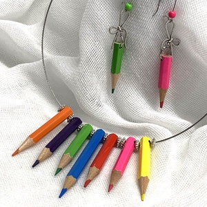 set bijuterii handmade din creioane colorate 00483 - Artynos.ro