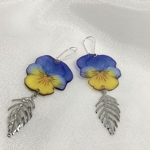 cercei handmade unicat din rășină 00516 - bijuterii - cercei - cercei drop - Artynos.ro