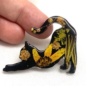 Broșă handmade unicat - din rasina 00592 - bijuterii - broșă, insigne - insigne - Artynos.ro