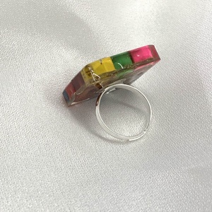Inel handmade din creioane colorate si rasina 00591 - bijuterii - inele - inele figurate - Artynos.ro