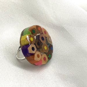Inel handmade din creioane colorate si rasina 00592 - bijuterii - inele - inele figurate - Artynos.ro