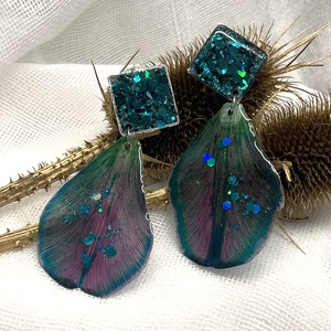 cercei handmade unicat din rasina si flori naturale 00122 - bijuterii - cercei - cercei drop - Artynos.ro
