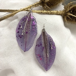 cercei handmade unicat din rasina si flori naturale 00125 - bijuterii - cercei - cercei drop - Artynos.ro
