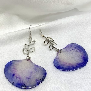 cercei handmade unicat din rasina si flori naturale 00635 -  - Artynos.ro
