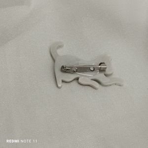 Broșă handmade unicat - din rasina  00693 - bijuterii - broșă, insigne - insigne - Artynos.ro