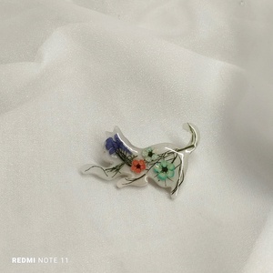 Broșă handmade unicat - din rasina  00693 - bijuterii - broșă, insigne - insigne - Artynos.ro