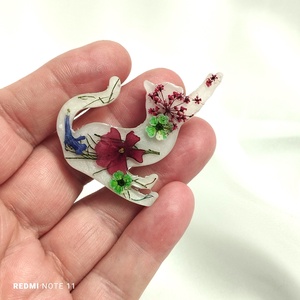 Broșă handmade unicat - din rasina 00696 - bijuterii - broșă, insigne - insigne - Artynos.ro