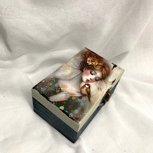  Cutie - caseta de bijuterii din lemn decorata manual 00820 -  - Artynos.ro