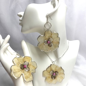 Set cu flori naturale Azalee 00569 - bijuterii - seturi de bijuterii - Artynos.ro