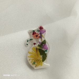 Broșă handmade unicat - din rasina 00878 -  - Artynos.ro