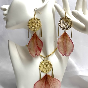 Set bijuterii cu flori naturale Lalele 00240 - Artynos.ro
