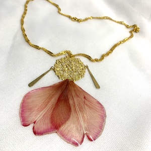 Set bijuterii cu flori naturale Lalele 00240 - bijuterii - seturi de bijuterii - Artynos.ro