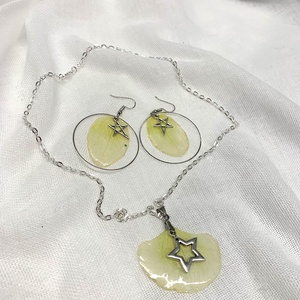 Set bijuterii handmade unicat din rasina si orhidee naturale 00916 - bijuterii - seturi de bijuterii - Artynos.ro