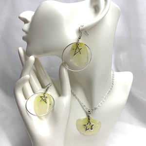 Set bijuterii handmade unicat din rasina si orhidee naturale 00916 - bijuterii - seturi de bijuterii - Artynos.ro