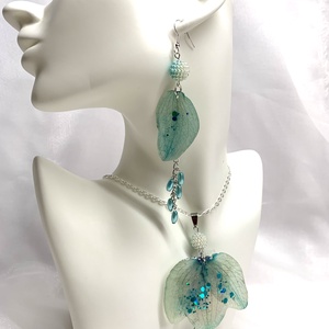 set bijuterii handmade unicat din rasina si flori naturale 00937 - bijuterii - seturi de bijuterii - Artynos.ro