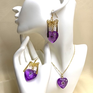 set bijuterii handmade unicat din rasina si flori naturale - bijuterii - seturi de bijuterii - Artynos.ro set bijuterii handmade unicat din rasina si flori naturale - bijuterii - seturi de bijuterii - Artynos.ro