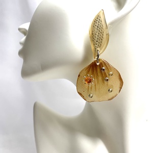 cercei cu flori naturale Trandafiri 00082 - bijuterii - cercei din rășină - Artynos.ro