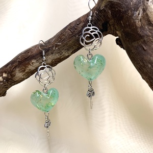 cercei handmade unicat din rasina  00422 - bijuterii - cercei din rășină - Artynos.ro