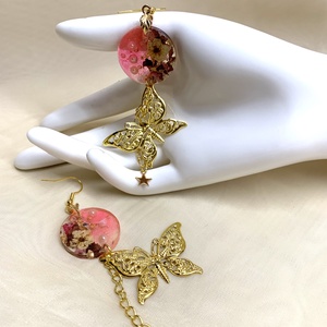 Cercei cu flori naturale 01083 - bijuterii - cercei - cercei din rășină - Artynos.ro