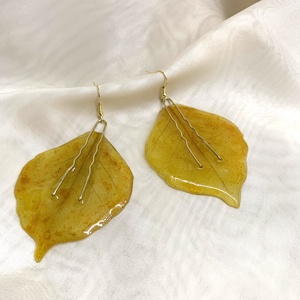 Set bijuterii cu frunze naturale Magnolie 01100 -  - Artynos.ro Set bijuterii cu frunze naturale Magnolie 01100 -  - Artynos.ro