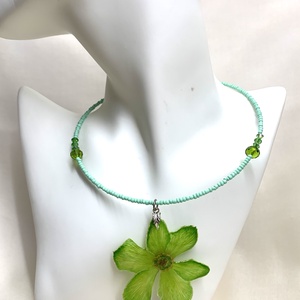 Colier cu flori naturale Narcisa 01132   - Artynos.ro